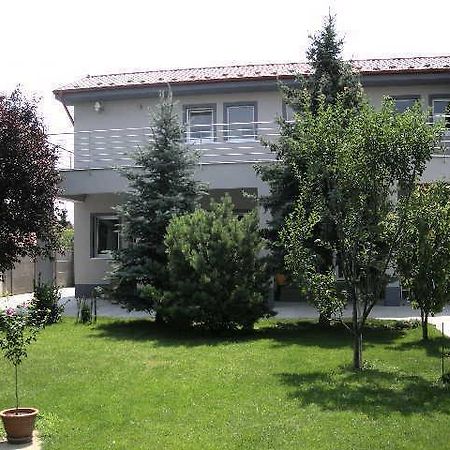 Ubytovanie House Galanta Exterior photo